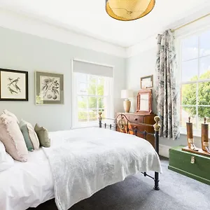 Apartment 2, Gloucester